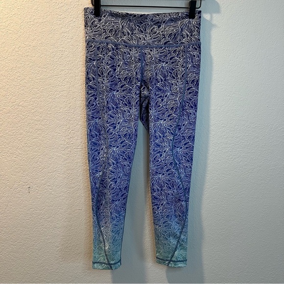 Women’s Vineyard Vines blue patterned athletic leggings size small S - Picture 1 of 6